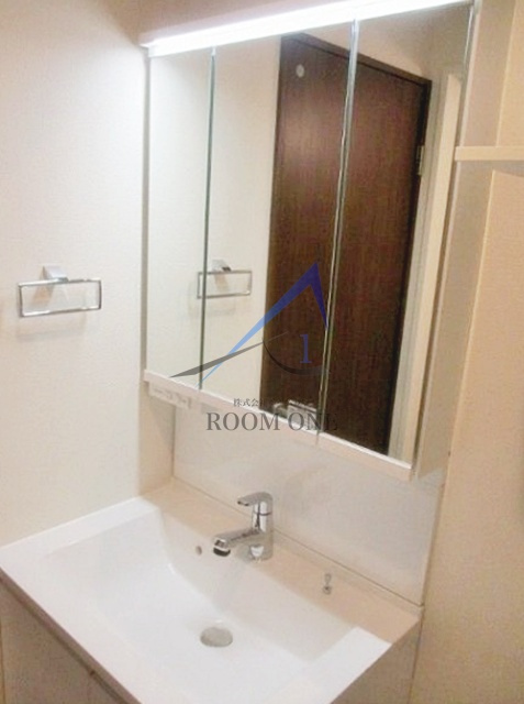 カーサビューノアマノの洗面所|独立洗面台です。