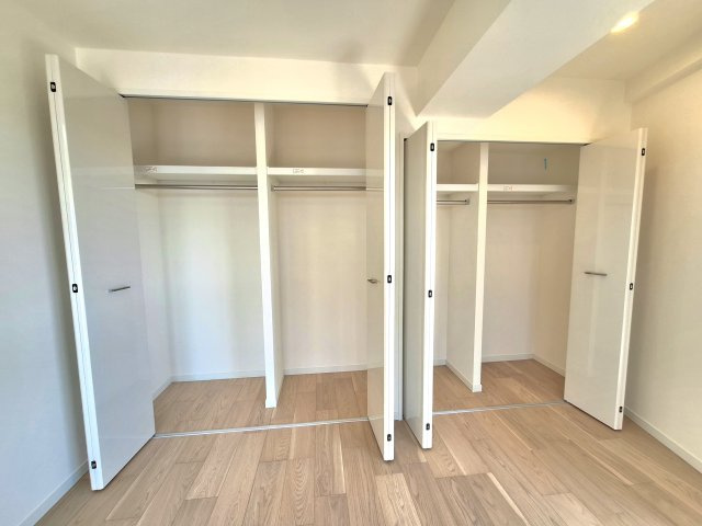 【収納】 | 柿の木坂パレス　最上階の東南角部屋 | 最上階の東南角部屋！リノベーション完了につき、ご内覧可能♪新耐震基準適合、住宅ローン控除利用可！オートロック・宅配BOX完備。約84㎡の３LDK、販売開始致しました！