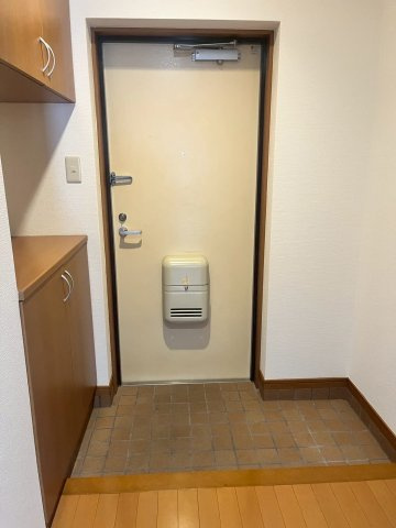 シェトワの玄関