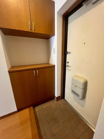 シェトワの玄関