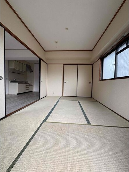 エスポワール八田の和室