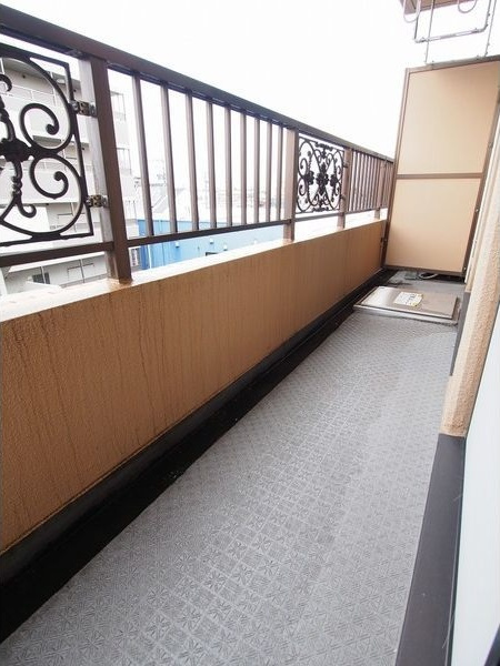 エスポワール八田のバルコニー