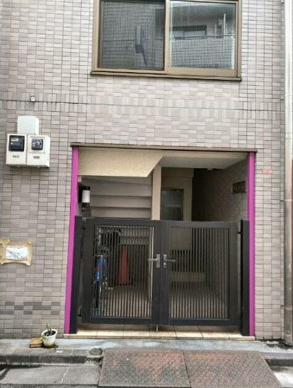 T・Kコーポのエントランス