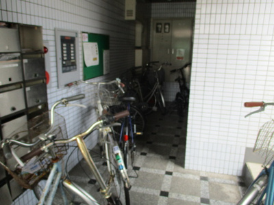 【その他共用部分】 | ハウスアイ上新庄 | 敷地内に自転車も置けます