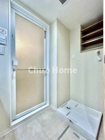 アーベントハイム葛西臨海公園のランドリースペース|【ランドリースペース】担当者がスケールを持ち歩いておりますので、ご見学時には現在お使いの洗濯機などがきちんと収まるかなどもチェックして下さい。見学前に測っておくと非常に便利だと思います。