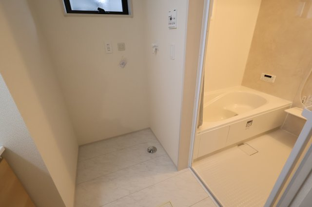 《仲介手数料無料》北区宮原町４丁目35-9新築一戸建てリーブルガーデンのランドリースペース