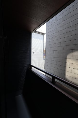 《仲介手数料無料》北区宮原町４丁目35-9新築一戸建てリーブルガーデンのバルコニー|バルコニーには屋根が付いています。