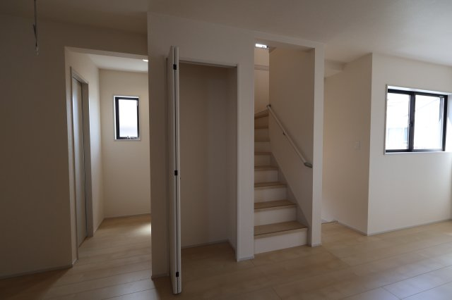 《仲介手数料無料》北区宮原町４丁目35-9新築一戸建てリーブルガーデンの居間・リビング
