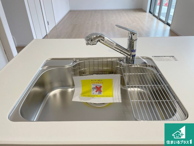 亀岡市大井町並河　第1期　新築一戸建ての設備|洗い物も楽にできる、広々シンク！