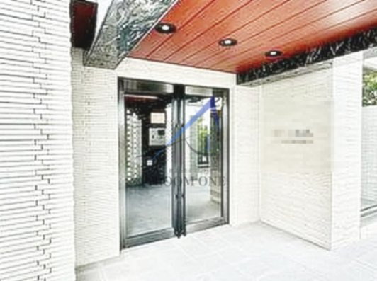 ＲＥＬＵＸＩＡ北新宿のエントランス|エントランスです。