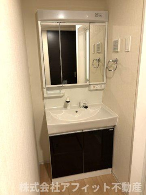 【洗面所】 | サクラローレル | 洗髪洗面化粧台