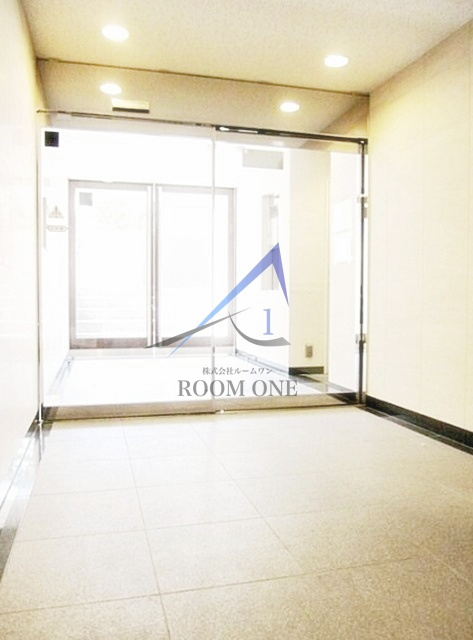 プレール・ドゥーク北新宿Ⅱのエントランス|エントランスです。