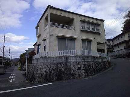 安芸郡府中町瀬戸ハイム３丁目の前面道路含む現地写真