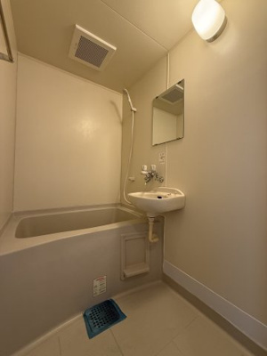 【浴室】 | ワイズトヨオカ | ゆったり過ごせるお風呂です