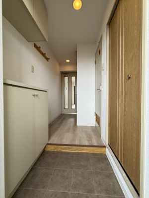 【玄関】 | ワイズトヨオカ | 落ち着いた玄関です