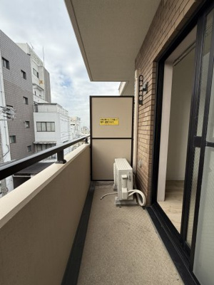 【バルコニー】 | ワイズトヨオカ | お洗濯にも便利なバルコニー付き