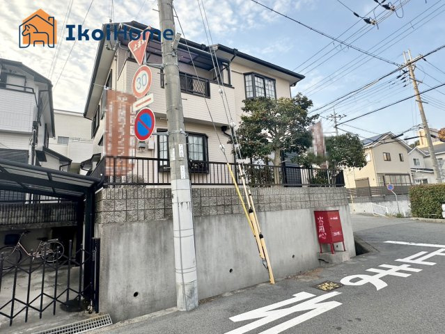 神戸市西区王塚台1丁目　中古戸建のバルコニー|●資料・カタログのご請求無料●　枝吉小学校までは徒歩13分、王塚台中学校までは徒歩7分。