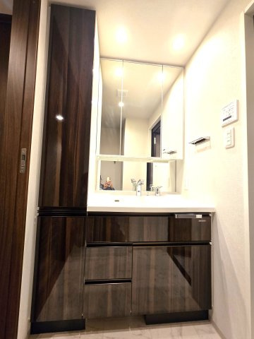 オープンレジデンシア桜並木ガーデンの独立洗面台