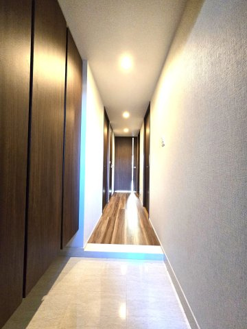 オープンレジデンシア桜並木ガーデンの玄関