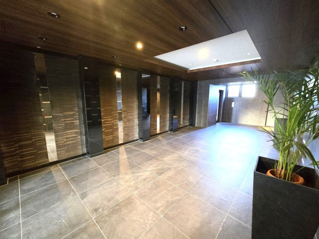 オープンレジデンシア桜並木ガーデンのエントランス