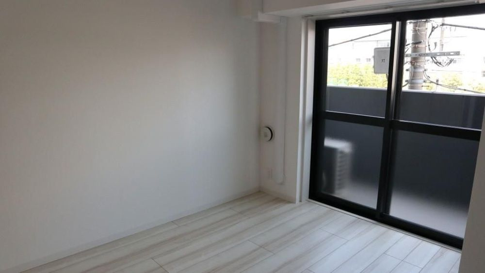 イート アパートメント ヴェリタスの居間・リビング