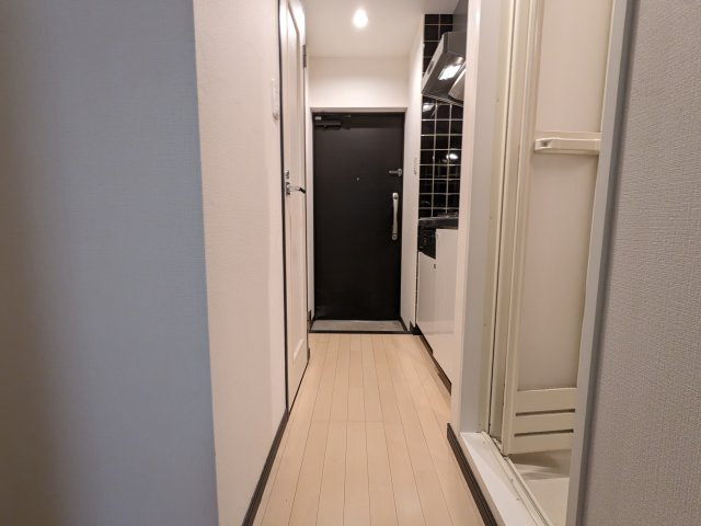 ルリオン両国の玄関