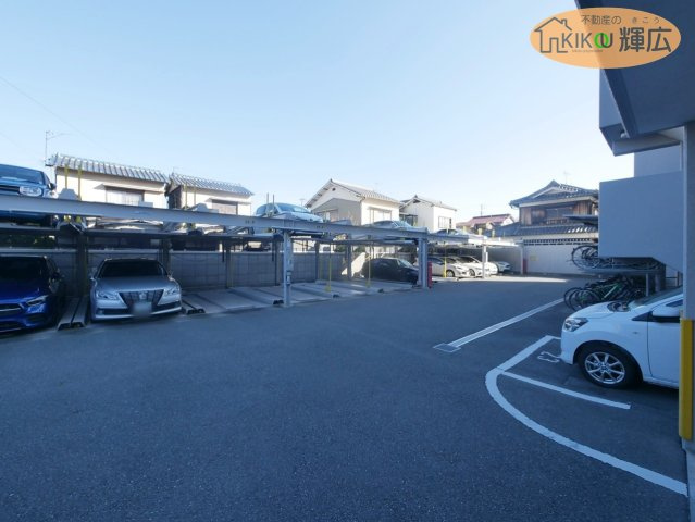 【駐車場】 | セゾン今宿　7階