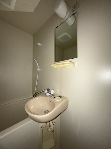 ルナ大塚の浴室