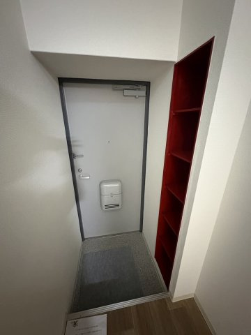 HORI　BLDG.の玄関