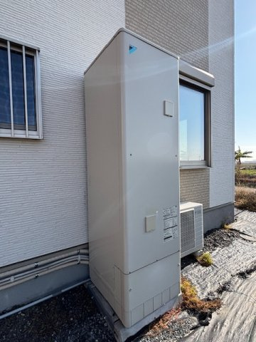 弥富市森津町蟹江走戸建の発電・温水設備|エコキュート