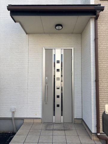 弥富市森津町蟹江走戸建の玄関