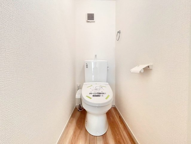 板橋区徳丸2丁目　新築戸建のトイレ|ウォシュレット付きのトイレはいつも快適！

現地ご見学希望・資料請求などお気軽にお問い合わせ下さい！
03-5990-5201