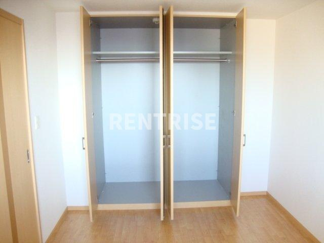 ラ・ウィンクル|クローゼット(イメージ)