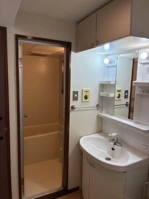 【独立洗面台】 | イグレコ48 | 朝の身支度には欠かせない独立洗面化粧台