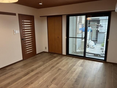 【内装】 | イグレコ48 | 内装は落ち着いています