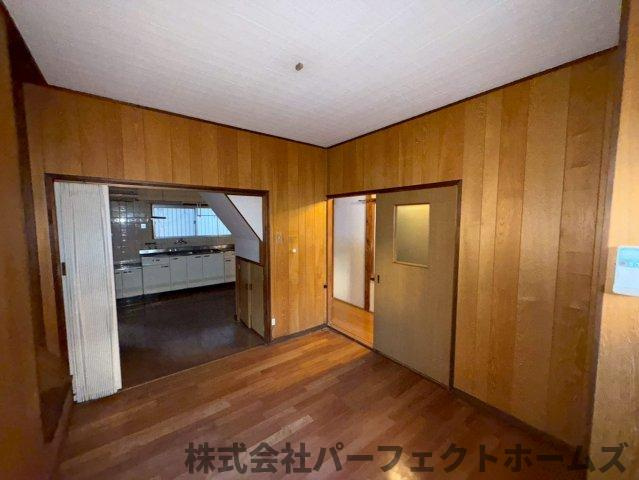 【居間・リビング】の画像