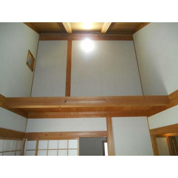 岸和田市別所町３丁目の一戸建ての内装|内装は落ち着いています