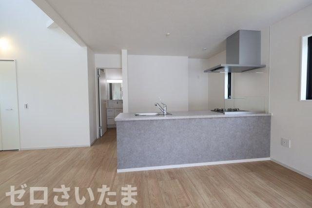 《仲介手数料無料》大宮区三橋４丁目220-1新築一戸建てケイアイグレイスのキッチン