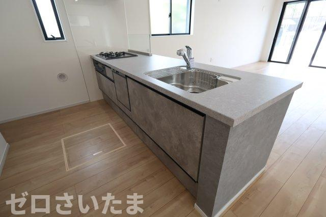 《仲介手数料無料》大宮区三橋４丁目220-1新築一戸建てケイアイグレイスのキッチン