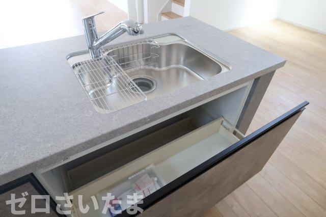 《仲介手数料無料》大宮区三橋４丁目220-1新築一戸建てケイアイグレイスのキッチン