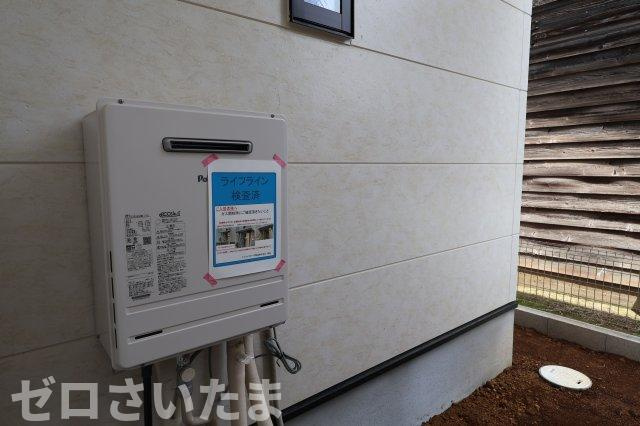 《仲介手数料無料》大宮区三橋４丁目220-1新築一戸建てケイアイグレイスのその他|給湯器