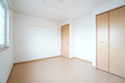 【洋室】 | ソレイユ・ルヴァンⅠ | ※同物件・反転タイプの写真です。