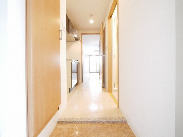 Uresidence京橋の玄関