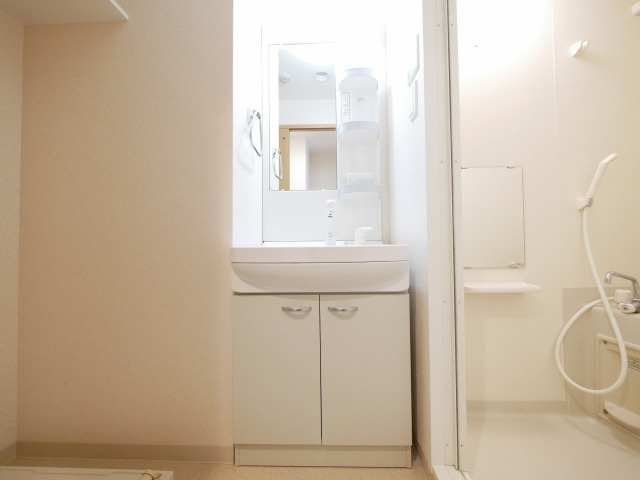 Uresidence京橋の洗面所