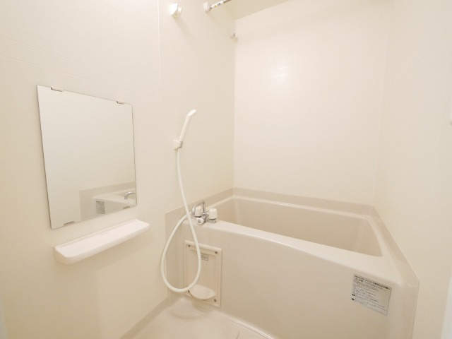 Uresidence京橋の浴室