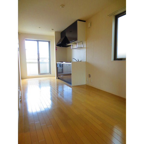 ラ・クール大和田の居間・リビング