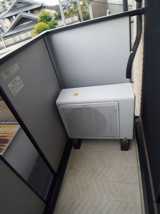 岸和田市藤井町１丁目のハイツのバルコニー|簡単な家庭菜園も楽しめるお庭です