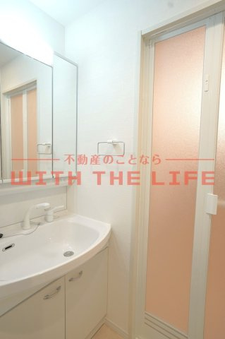 GlanZ　六ツ門【キャッシュバック対象物件】の独立洗面台|独立洗面台、朝の身支度には欠かせません