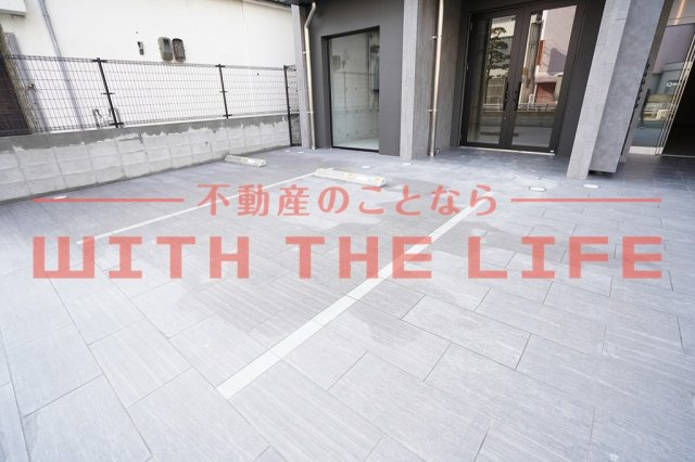 GlanZ　六ツ門【キャッシュバック対象物件】の駐車場|カースペースがあります