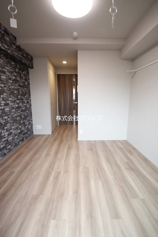 マキシヴ阪東橋ツインイーストの居間・リビング